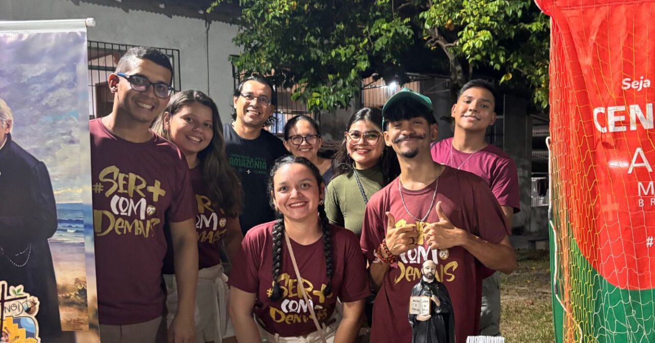 Equipe do Centro MAGIS Amazônia durante a Festa do Seminário São José 2025.