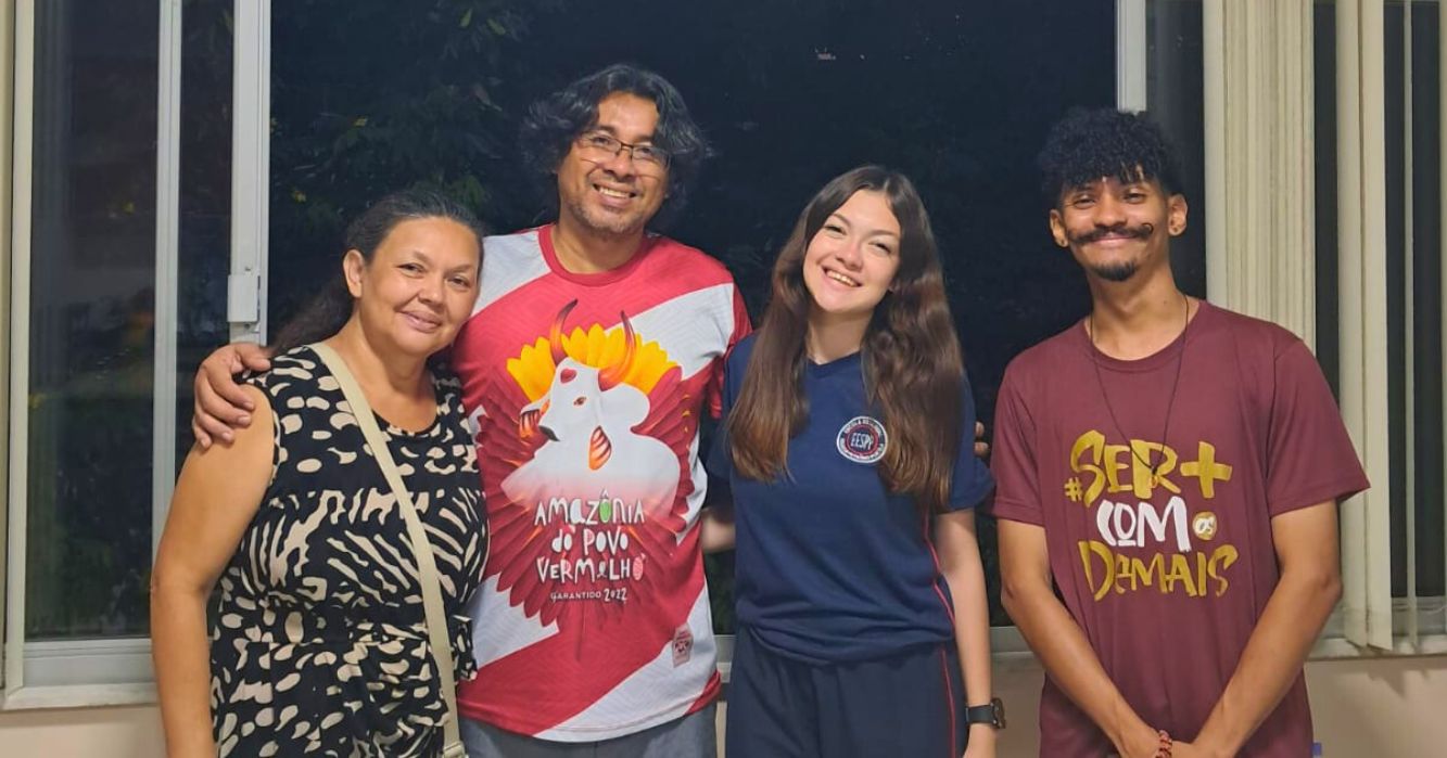 Encontro de assessoria do Centro MAGIS Amazônia com lideranças da Paróquia Rainha dos Apóstolos para reestruturação do MEJ.
