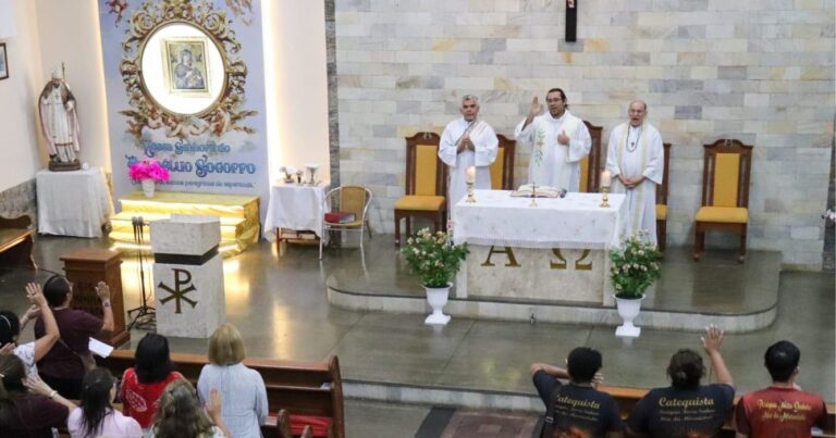 núcleos apostólicos da Preferência Apostólica Amazônia (PAAM)